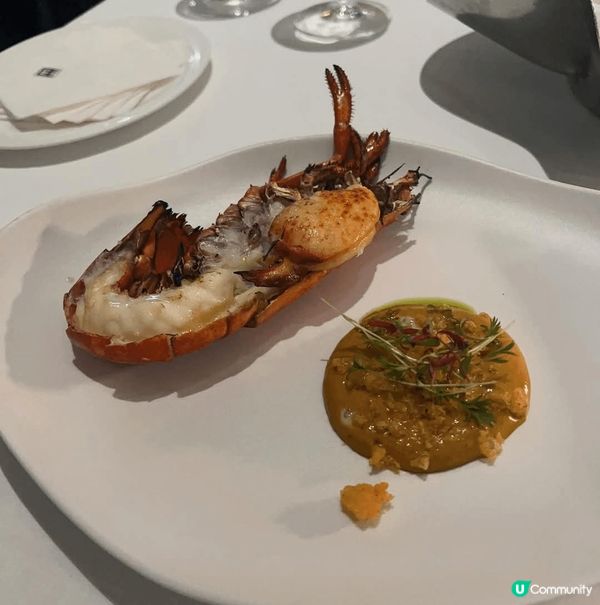 半島酒店晚餐無論食物質素定服務質素都是攞滿分💯，絕對無得輸，...