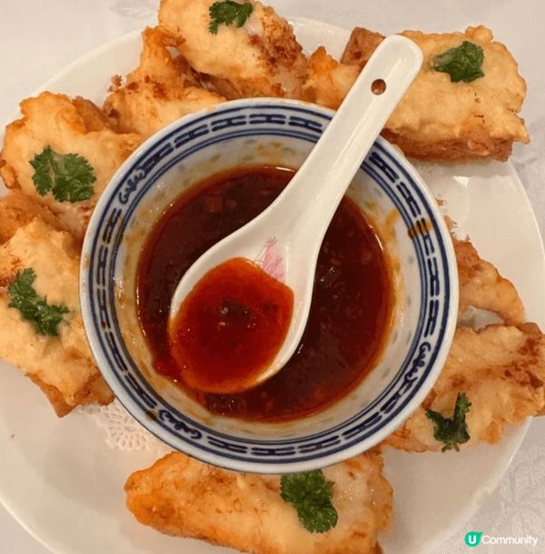 依間“陸羽茶室”係供應茶盅焗茶，而且環境較為典雅有氣派，仲有...