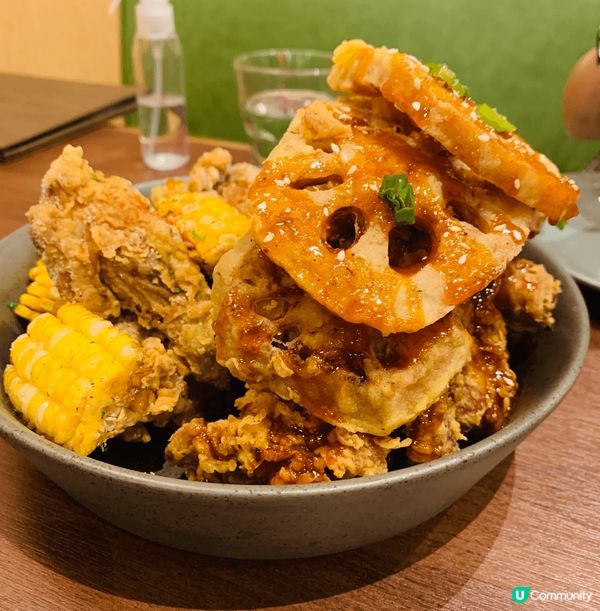 去咗啟德運動員隔離嘅商場，試咗呢間響入邊嘅Pizza Mar...