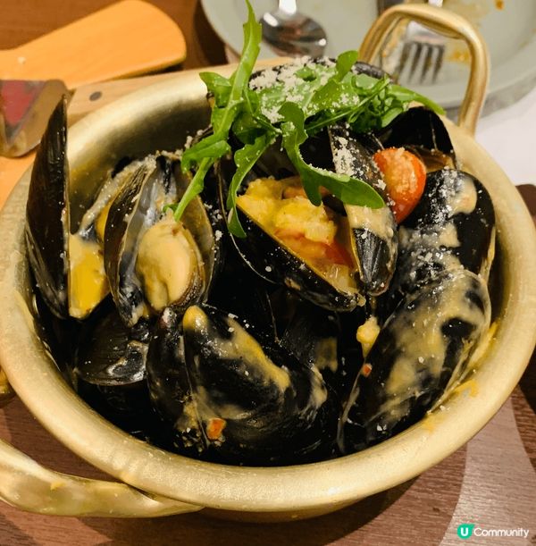 去咗啟德運動員隔離嘅商場，試咗呢間響入邊嘅Pizza Mar...