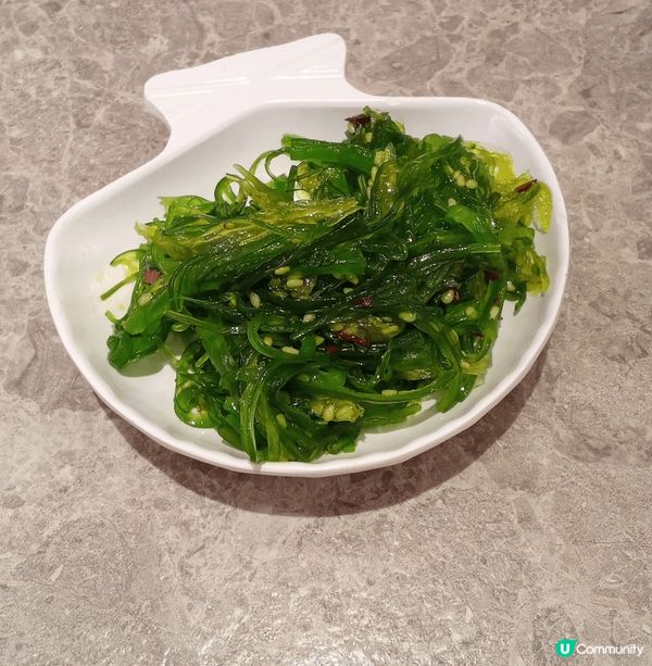 元氣壽司也有不錯的清新選擇~無肉之選。 最近吃了太多肉，所以...