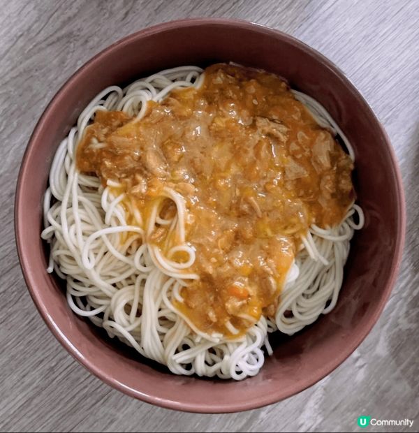 現在, 响百佳超市都可買到蟹粉撈麵, 方便我哋呢D常在寫字樓...