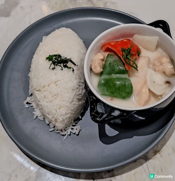 現在, 响百佳超市都可買到蟹粉撈麵, 方便我哋呢D常在寫字樓...