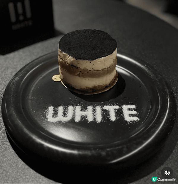 台中西區黑白風酒吧！打卡一流📸！