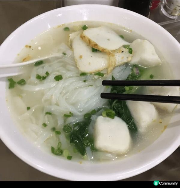 我最喜歡食太子明記魚蛋粉麵，因為非常好食又便宜，所以值得推介...