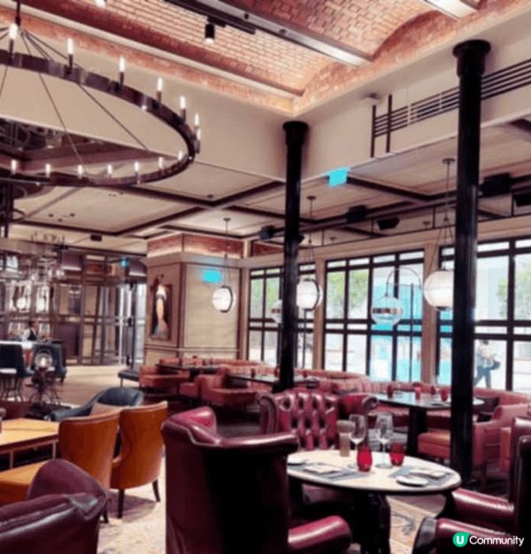 環境好有情調，食物水準非常高，生蠔好新鮮，好好享受me ti...