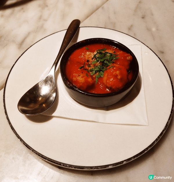 Pizza Express 結合了經典西式焗烤與創意薄餅，風...