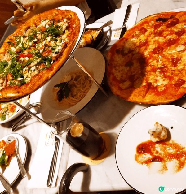 Pizza Express 結合了經典西式焗烤與創意薄餅，風...