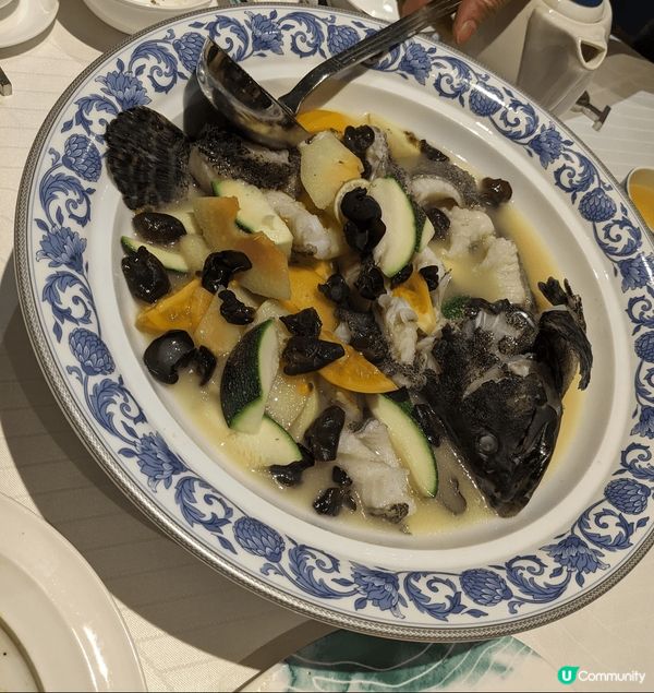 尖沙咀翠園最近推出既粵式・雲南4人餐，有特色味道唔錯，套餐包...