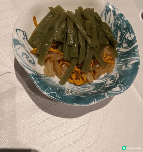 尖沙咀翠園最近推出既粵式・雲南4人餐，有特色味道唔錯，套餐包...