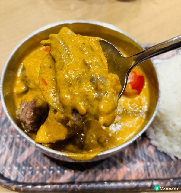 呢張相我喺「錦麗」餐廳食嘅香茅咖喱牛筋腩飯。