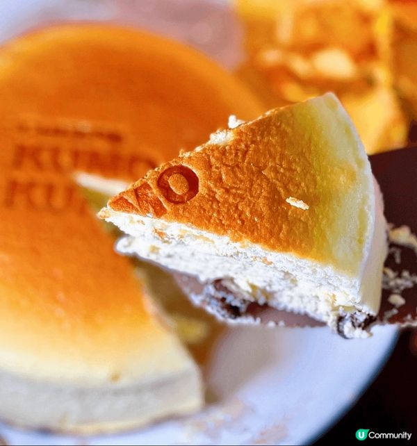 成日見人攞住個橙色袋，終於試咗經典原味芝士蛋糕，口感似伊藤家...