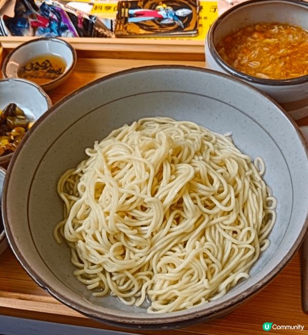 年初三來到海洋世界，人頭湧湧，今日天氣好好，唔好曬，海風清爽...