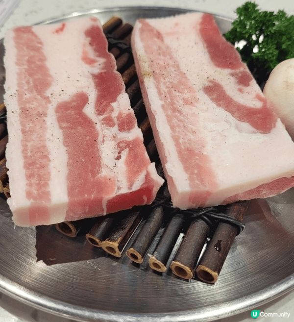 深圳皇庭廣場，路邊鐵桶，韓國烤肉料理，二人餐大眾點評258元...