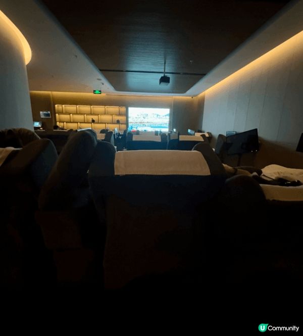 小妹近期同豬去咗深圳玩,當然順便要去按摩💆🏻‍♀️啦~深圳出...