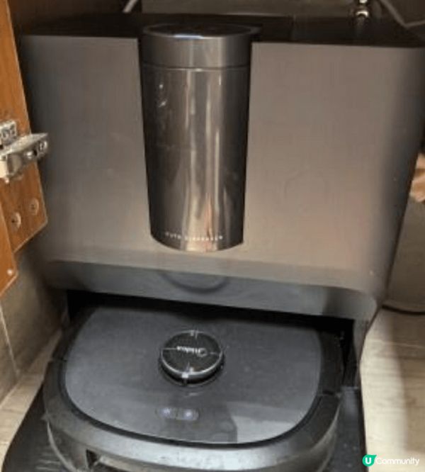 這台美的靈眸洗地機器人W20Pro是一款性能出色的家居清潔助...