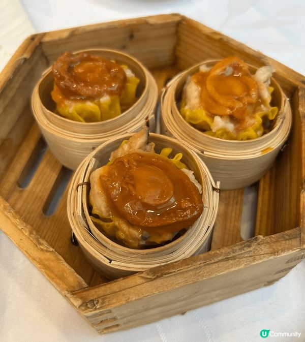 尖沙咀搵食難，The One 喜雲軒較容易搵位點心有很多選擇...