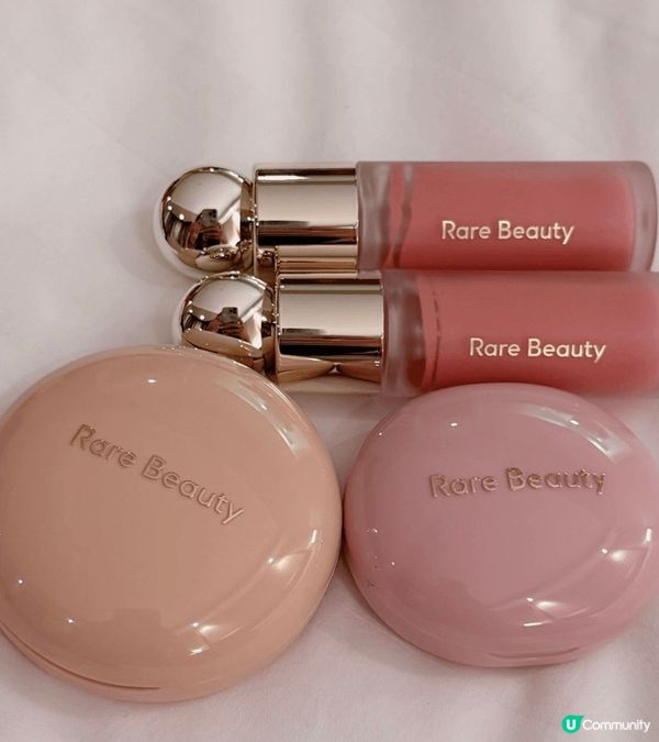 講起呢4樣Rare Beauty嘅美妝好物，真係要推介俾大家...