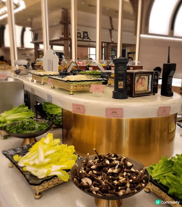 同老best hot pot! 叫左好多肉肉，湯底好好味，呢...