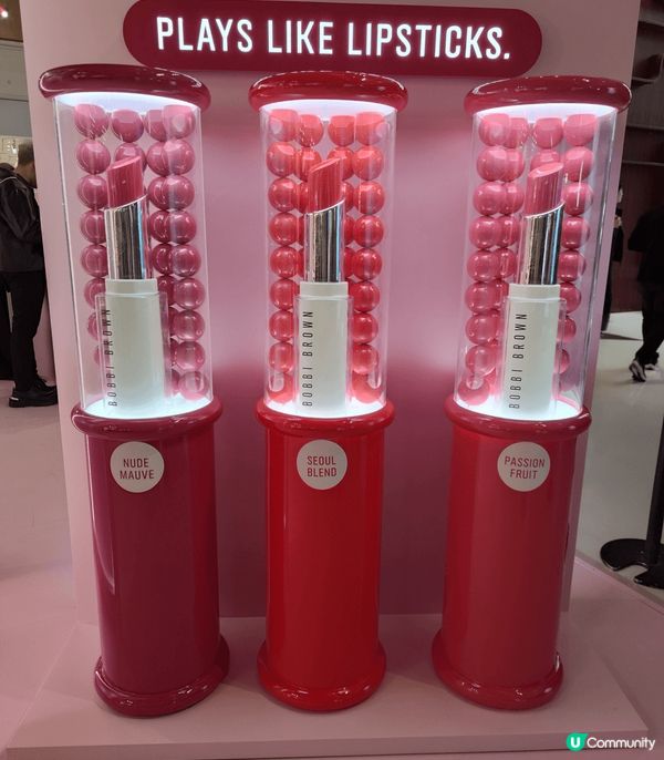 Bobbi Brown支唇膏設計簡約有質感，白色管身好cla...