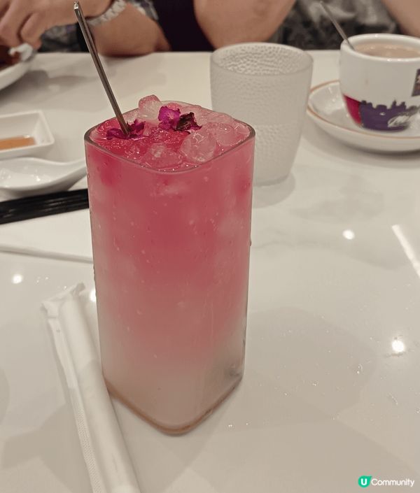 七一慶回歸，太興集團食肆有折扣，我們來到排隊，等了一會兒可以...