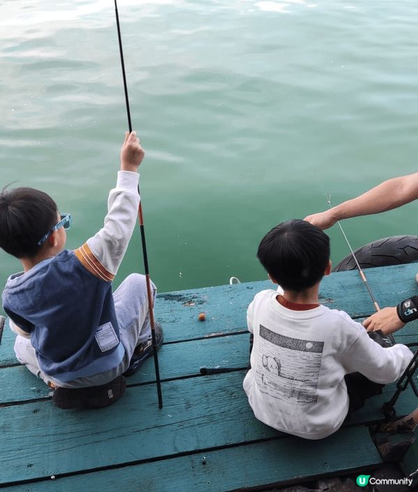 海洋公園，一家大小岩玩，又有教育意義，每次去玩完，都吾捨得走...