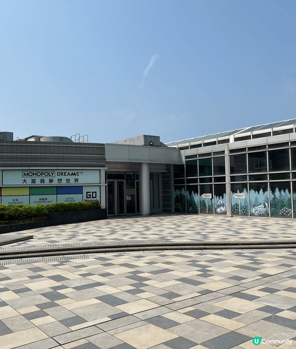 我喜歡到香港太平山頂，可步行山路亦可選擇乘搭纜車到達太平山，...