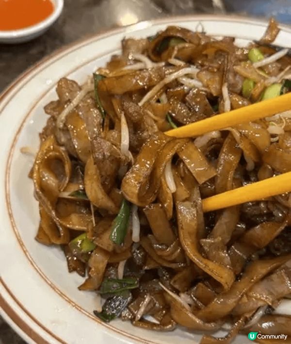 今次一定要大推呢間隱藏喺春園街嘅神級茶記——📍新景園咖喱小廚...