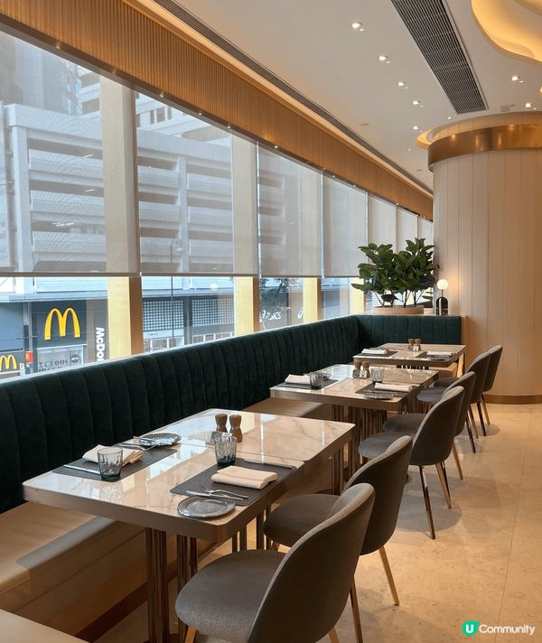 又同朋友去CARVER食野，好鍾意呢度嘅環境，座位寬敞舒適，...