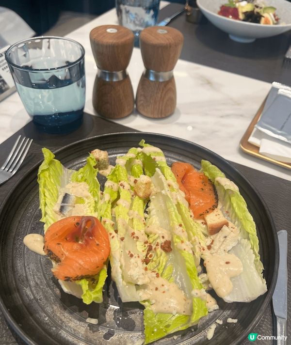 又同朋友去CARVER食野，好鍾意呢度嘅環境，座位寬敞舒適，...