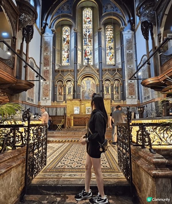 第一張相係喺英國嘅mercato Mayfair ，呢個係旅...