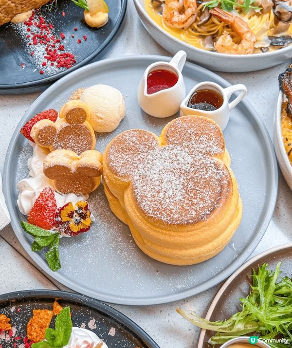 喺銅鑼灣地鐵站E口出來對面的二樓！