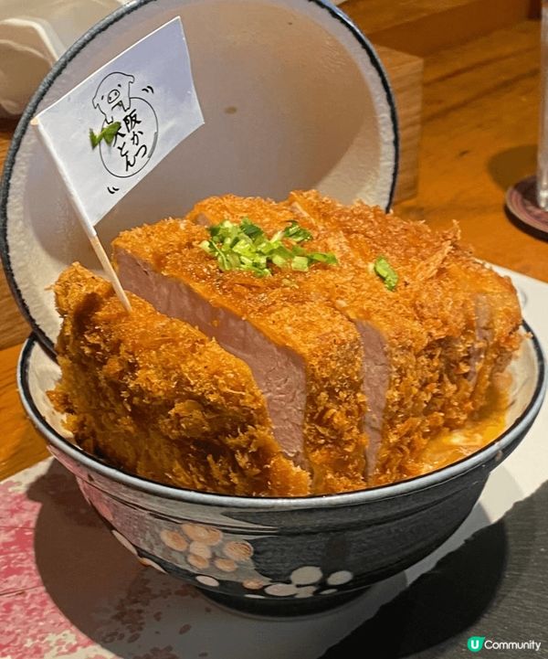 11點進店入座,被堆成山的巨厚豬排第一次震驚 主廚好麻利地製...