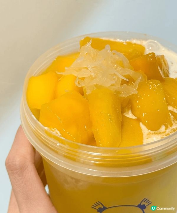 深水埗寶藏甜品店分享。每天放工時都有好多人在排队等餐。