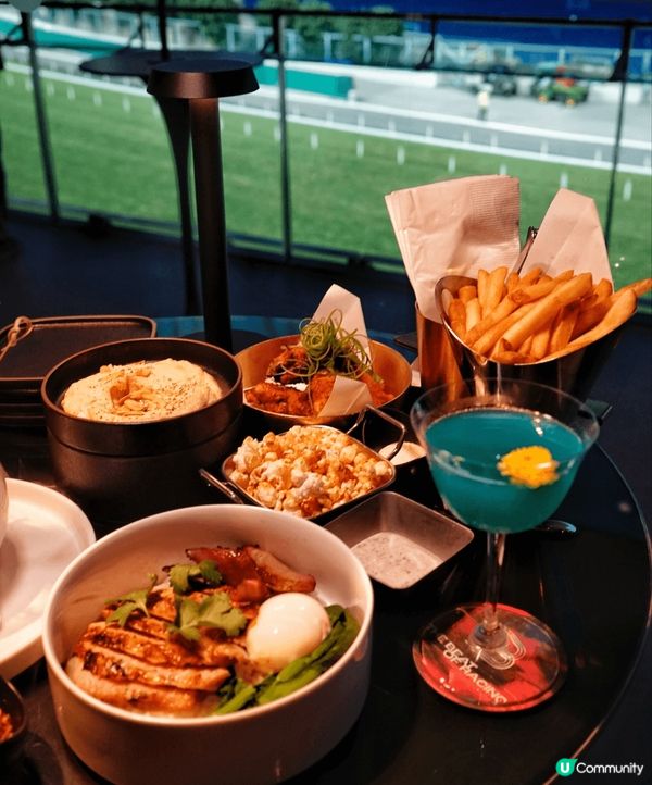 平時就好少機會入馬，今次朋友搵我食飯，仲話有啲高科技嘢俾我體...