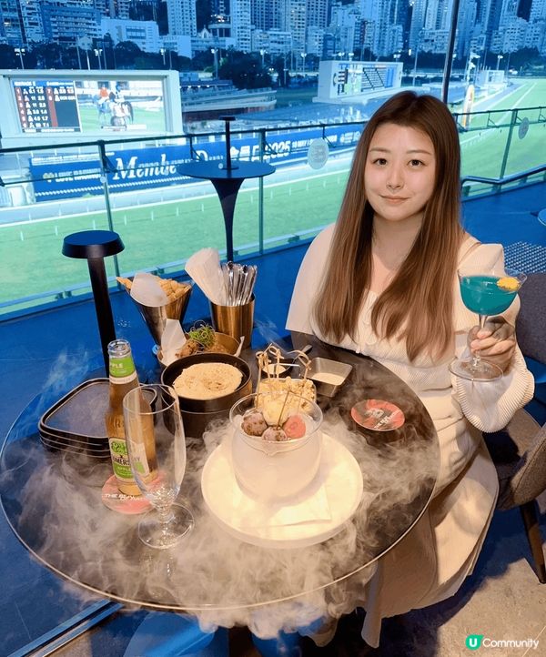 平時就好少機會入馬，今次朋友搵我食飯，仲話有啲高科技嘢俾我體...