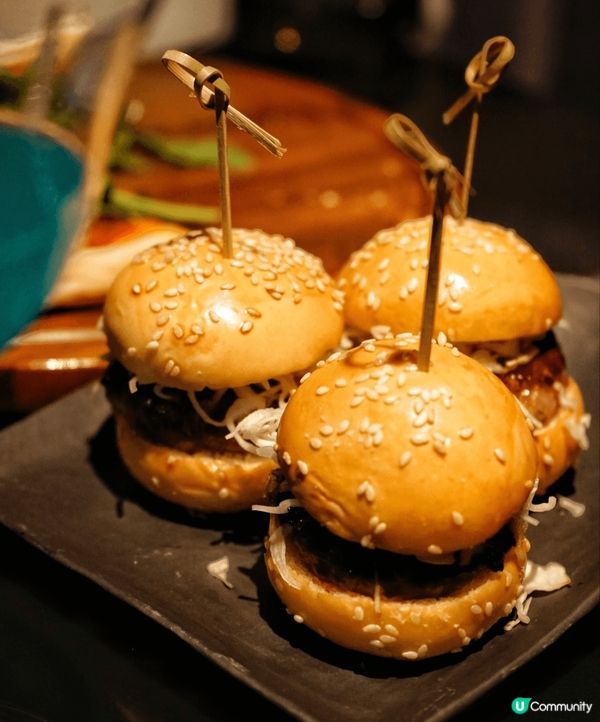 平時就好少機會入馬，今次朋友搵我食飯，仲話有啲高科技嘢俾我體...