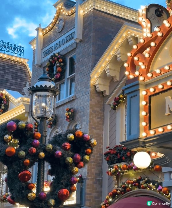 ☃️🎄 香港迪士尼樂園將於2025年11月14日至2026年...