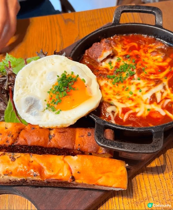 London-烤蒜蓉麵包，太鬆軟我好鐘意