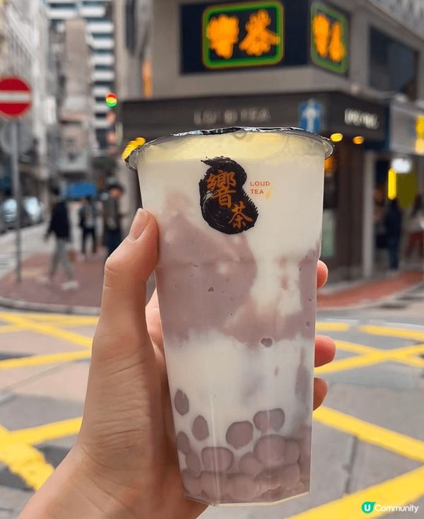 開心果脆脆，顏值與口感並存！杯壁上掛著的一層厚厚的開心果醬入...