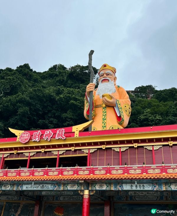 烘爐地南山福德宮係台灣求財既好地方！除咗有莊嚴既財神，亦有Q...