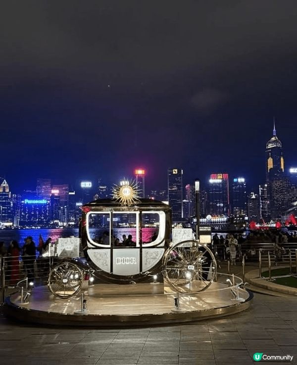 話哂我老婆係Dior鐵粉，自然要同佢一齊去Dior12米高巨...