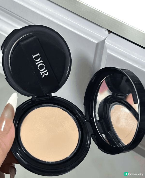 全新Dior鎖妝氣墊（盈潤緞光）