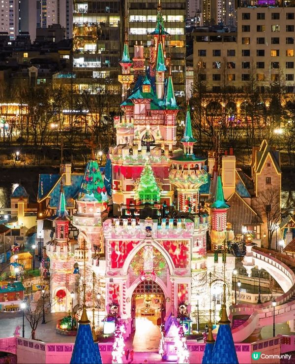 🎄樂天世界聖誕之旅，夢幻燈光閃耀🤩