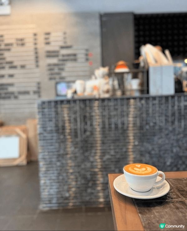 喜歡吃盡全世界的咖啡，喜歡Chill盡全世界的咖啡店，特別喜...