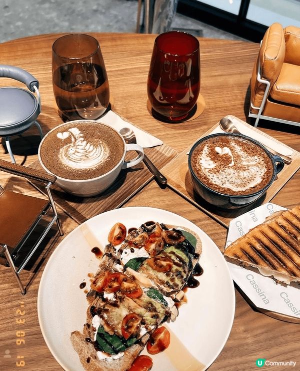 原以為系傢俬舖，發現左secret 地方，有埋cafe ☕️...