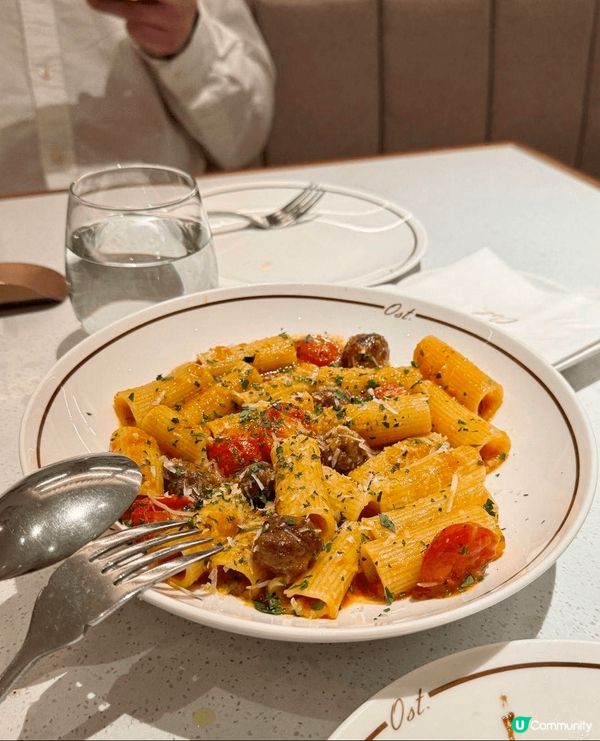 上星期同公司幾位同事一齊去廣州傾業務，啱好位於廣州中心地帶珠...