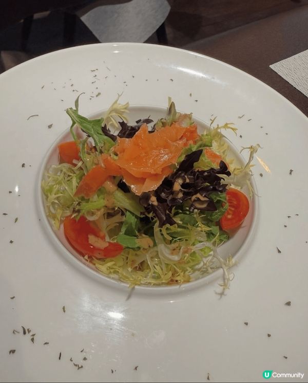 𝐆𝐚𝐢𝐣𝐢𝐧餐廳環境舒適幽靜，燈光柔和，加上親切服務態度，好...