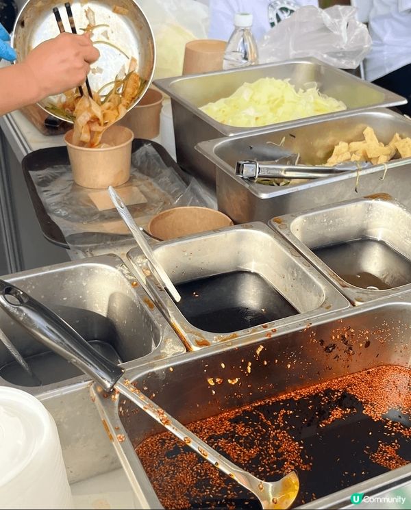 沙田新開市集，好多人，有各地美食，有攤位，值得去行下，在沙田...