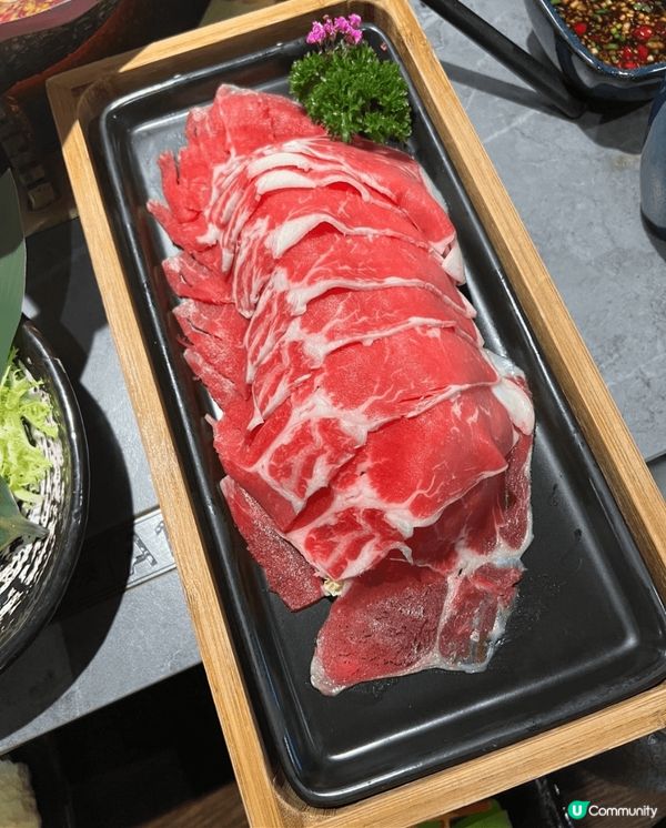 返大陸食湊湊火鍋,我地今次試左新口味,就係昆布鰹魚湯底,另一...